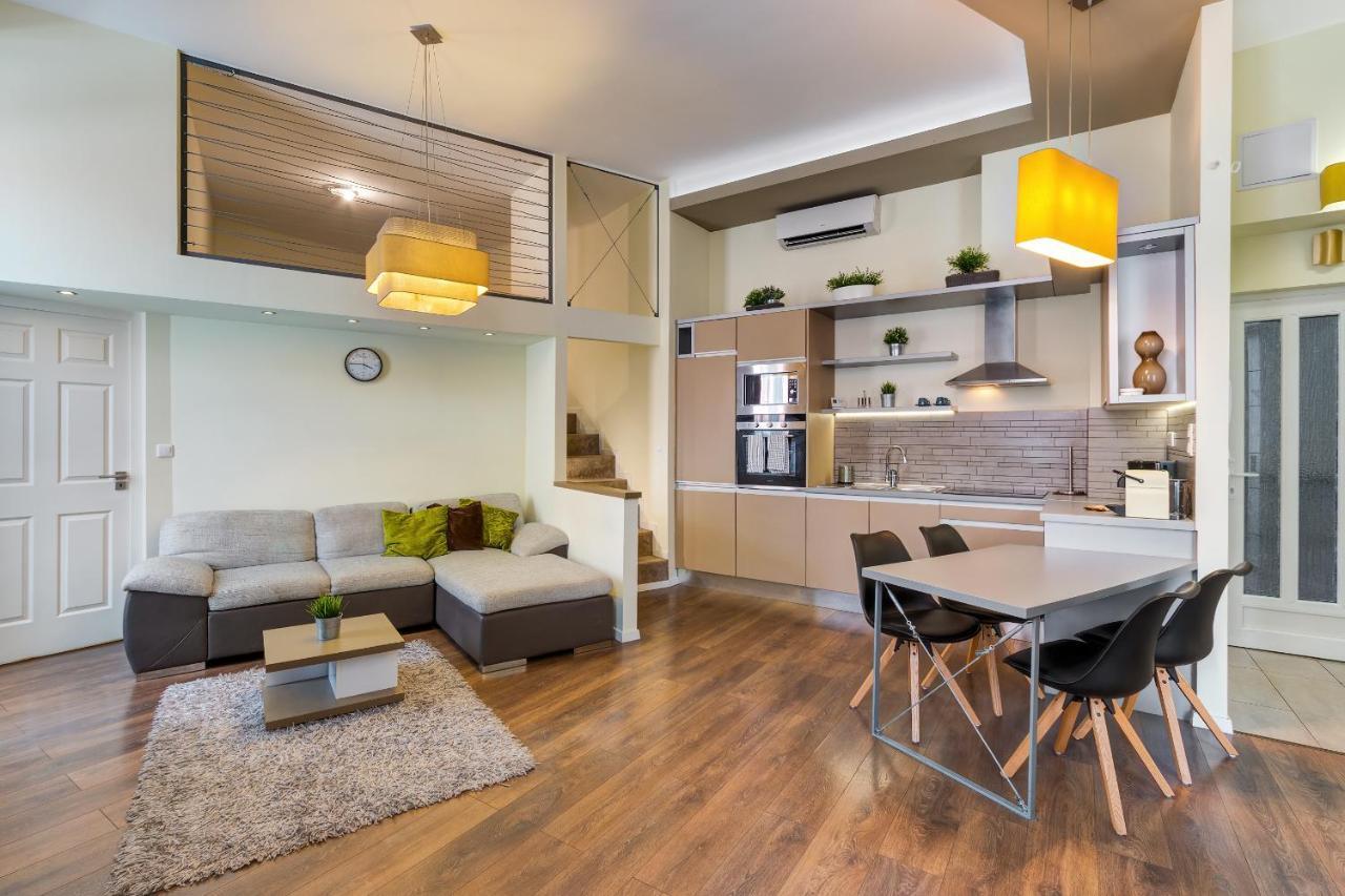 Spacious & Stylish In Downtown Lejlighed Budapest